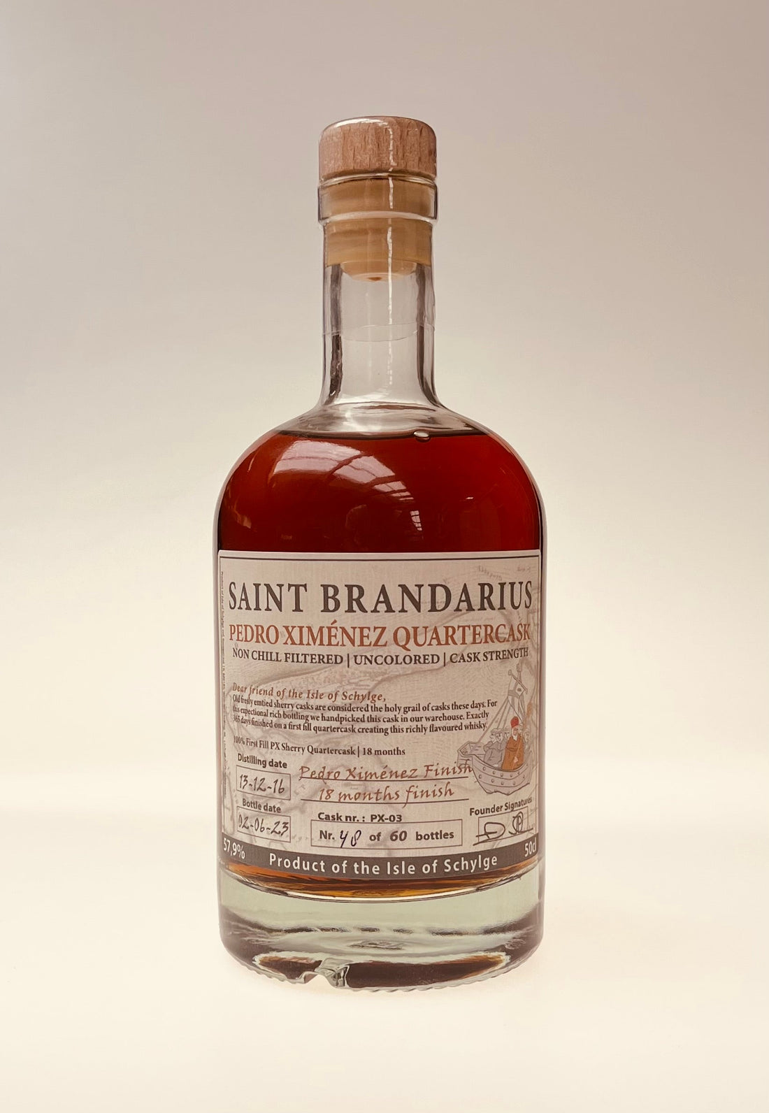 Saint Brandarius cask strength whisky in kist