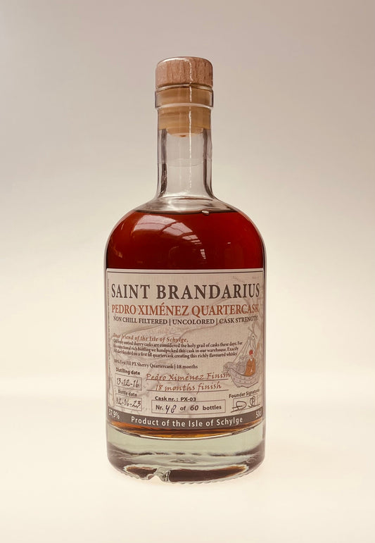 Saint Brandarius cask strength whisky in kist